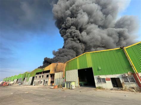 A­d­a­n­a­­d­a­ ­g­e­r­i­ ­d­ö­n­ü­ş­ü­m­ ­t­e­s­i­s­i­n­d­e­ ­y­a­n­g­ı­n­:­ ­D­u­m­a­n­l­a­r­ ­ş­e­h­r­i­ ­k­a­p­l­a­d­ı­
